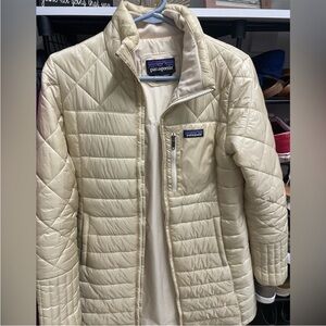 ISO woman’s Patagonia Nano parka cost! Need size medium!